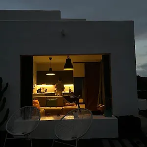 https://el-refugio.in-canary-islands.com